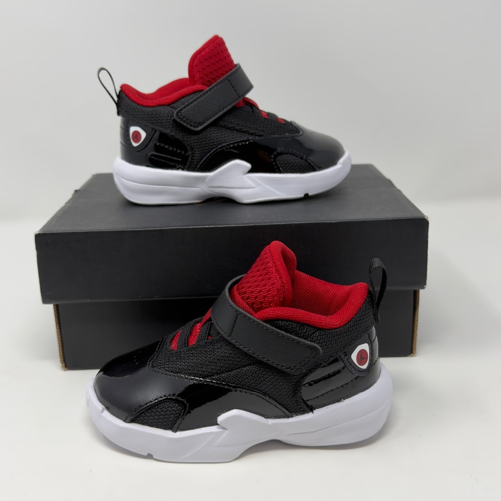 Air Jordan Max Aura 6 TD Toddler 6C Black Gym Red White FQ8296-006 Store Model